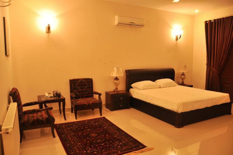 Reina Boutique Hotel - G9 Islamabad Exterior photo