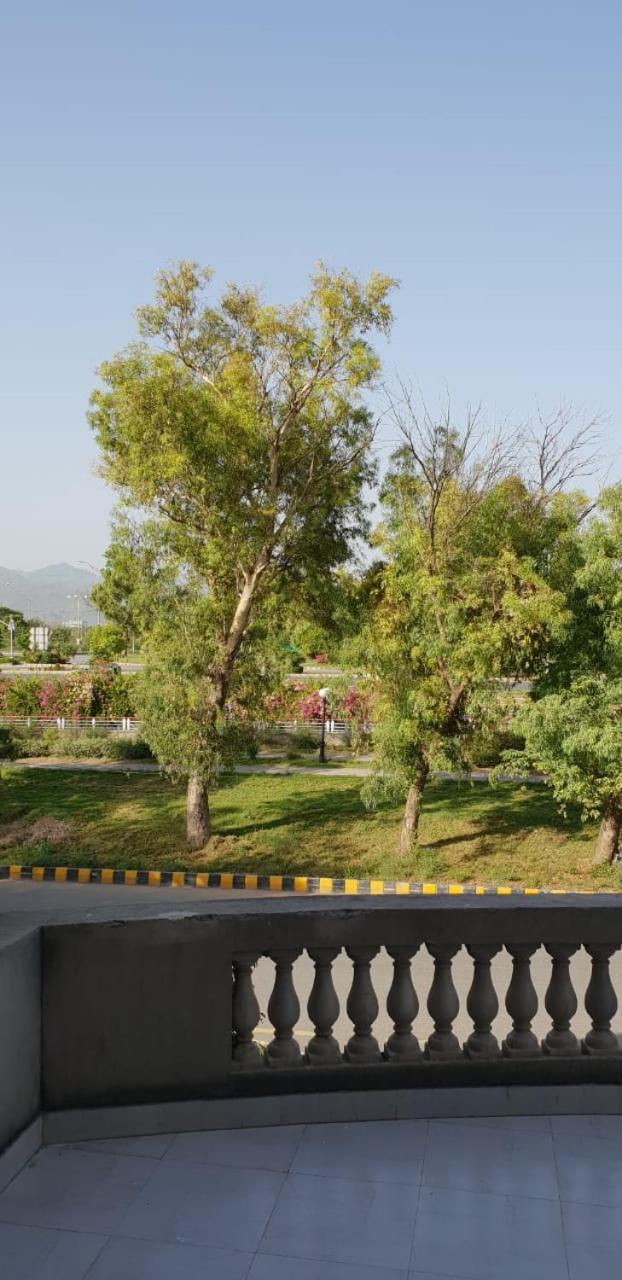 Reina Boutique Hotel - G9 Islamabad Exterior photo
