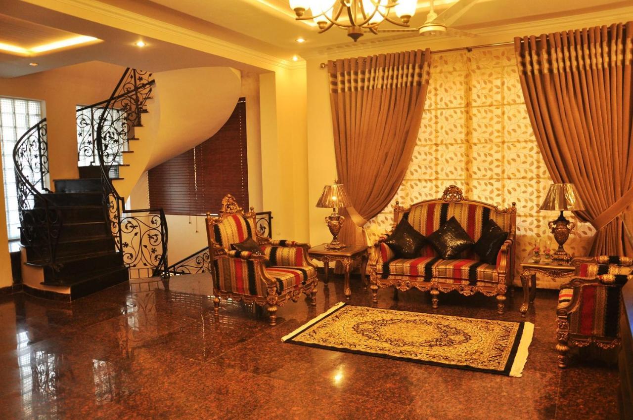 Reina Boutique Hotel - G9 Islamabad Exterior photo